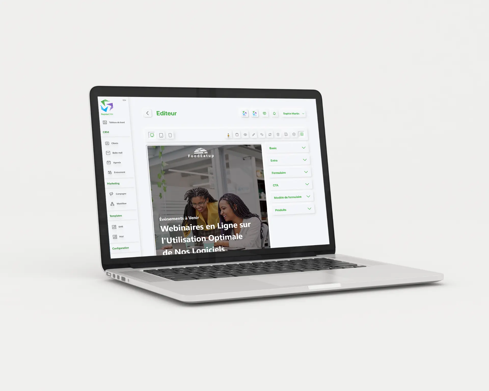 Édition d'une newsletter dans RapidoCRM avec les blocs disponibles à droite.